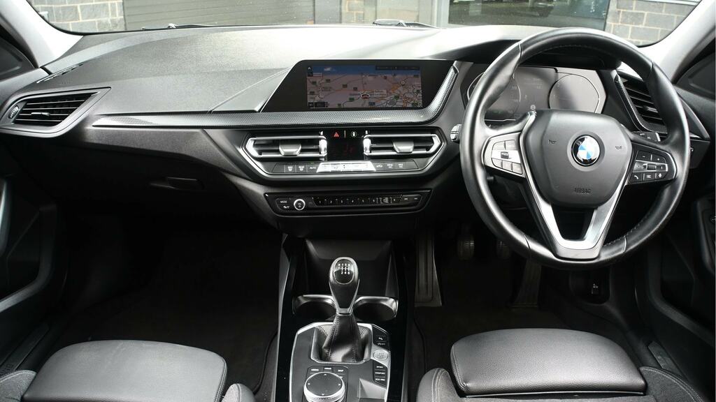 BMW 1 Series 118I Sport BJ70YYA Black #4
