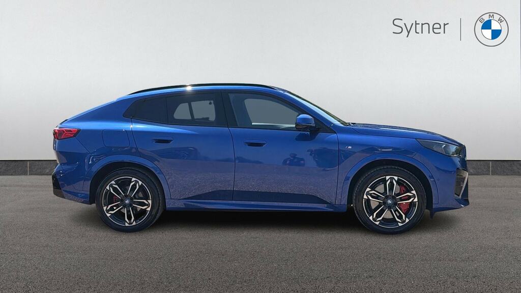 BMW iX2 150Kw Edrive20 M Sport 65Kwh Tech YK25TRD Blue #3