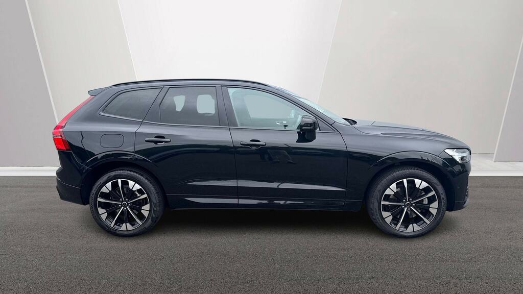 Volvo XC60 2.0 B5p Plus Dark Awd Geartronic RF25AZN Black #3