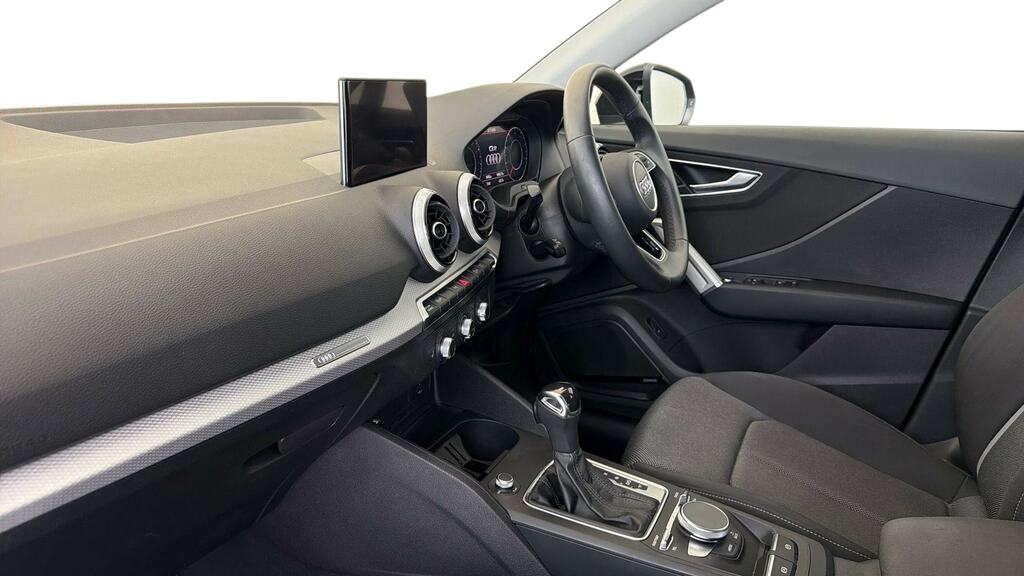 Audi Q2 35 Tfsi Sport S Tronic Cs Black #2