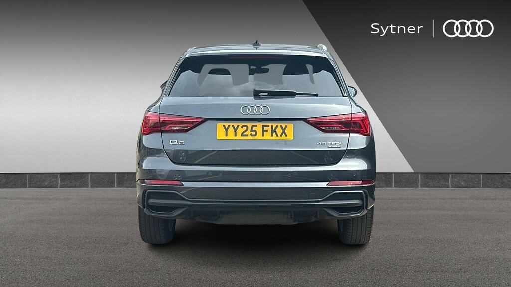 Audi Q3 Black Edition 35 Tfsi 150 Ps S Tronic Black #8