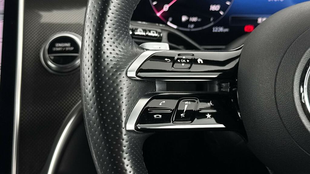Mercedes-Benz GLC Class 300 4Matic Amg Line Premium 9G-tronic Black #13