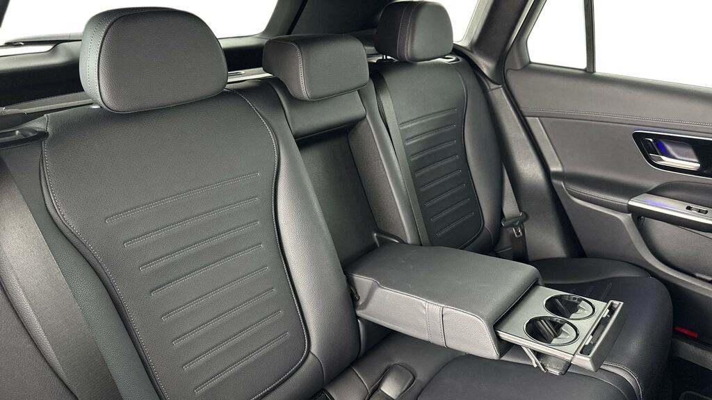 Mercedes-Benz GLC Class 300 4Matic Amg Line Premium 9G-tronic Black #11