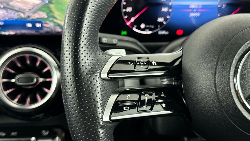 Mercedes-Benz GLB Class 200 Amg Line Premium Plus 7G-tronic Black #14