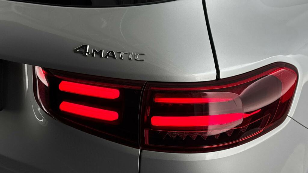 Mercedes-Benz GLB Class 200 Amg Line Premium Plus 7G-tronic Black #20