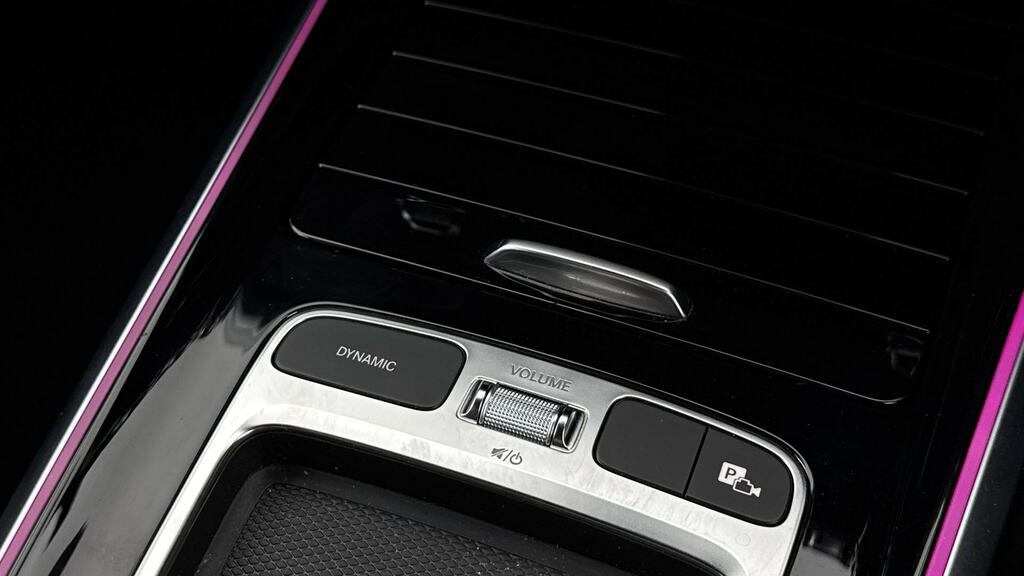 Mercedes-Benz GLB Class 200 Amg Line Premium Plus 7G-tronic Black #25