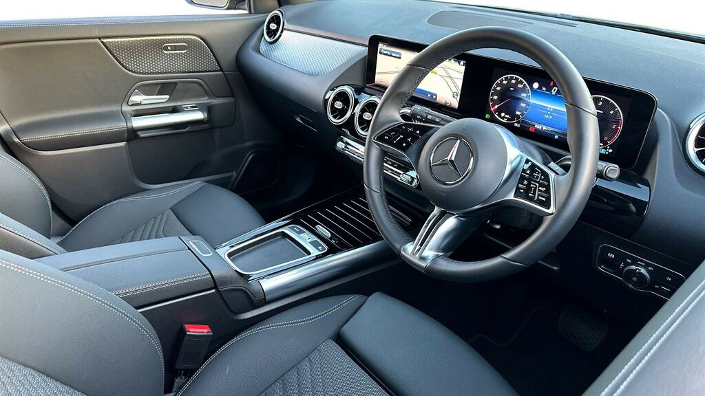 Mercedes-Benz GLA Class Gla 200D Sport Executive Grey #3
