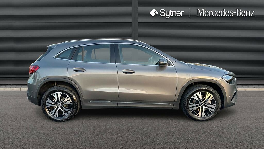 Mercedes-Benz GLA Class Gla 200D Sport Executive Grey #4