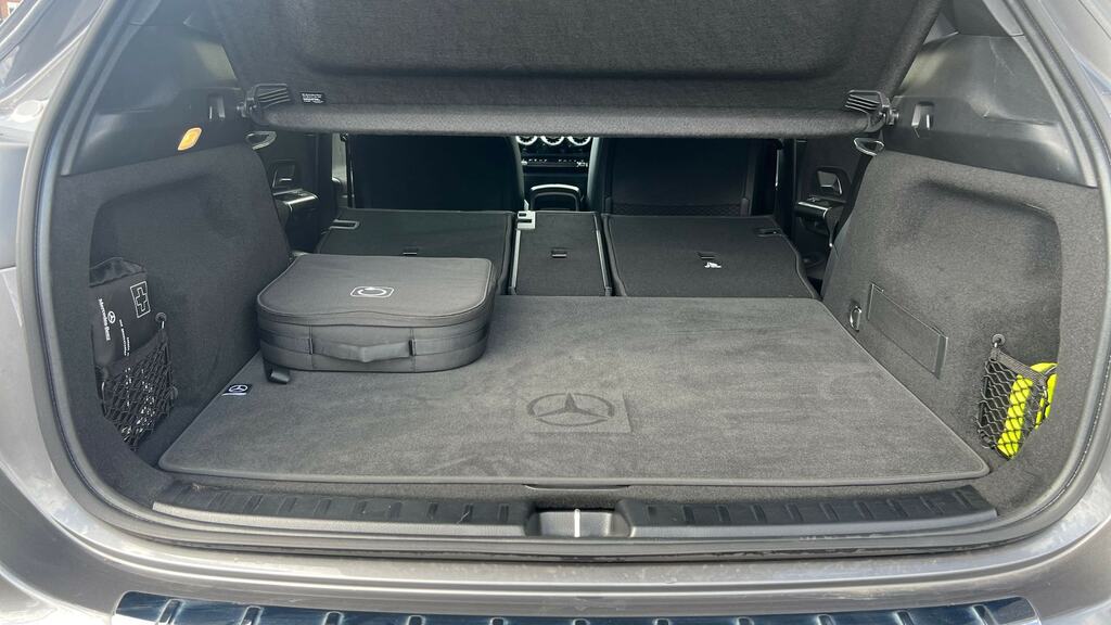 Mercedes-Benz EQA Eqa 250 140Kw Urban Edition 70.5Kwh Black #17
