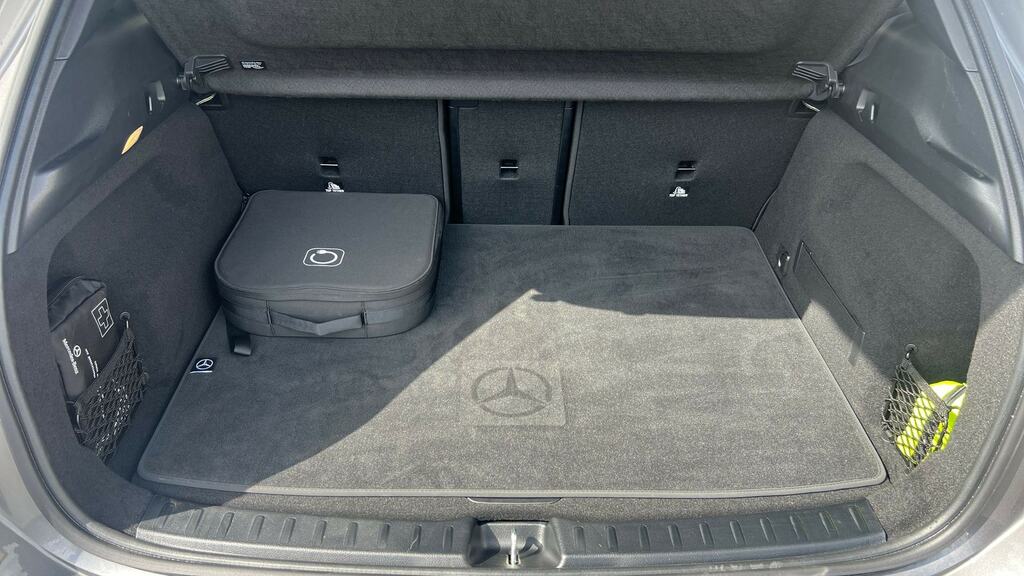Mercedes-Benz EQA Eqa 250 140Kw Urban Edition 70.5Kwh Black #16
