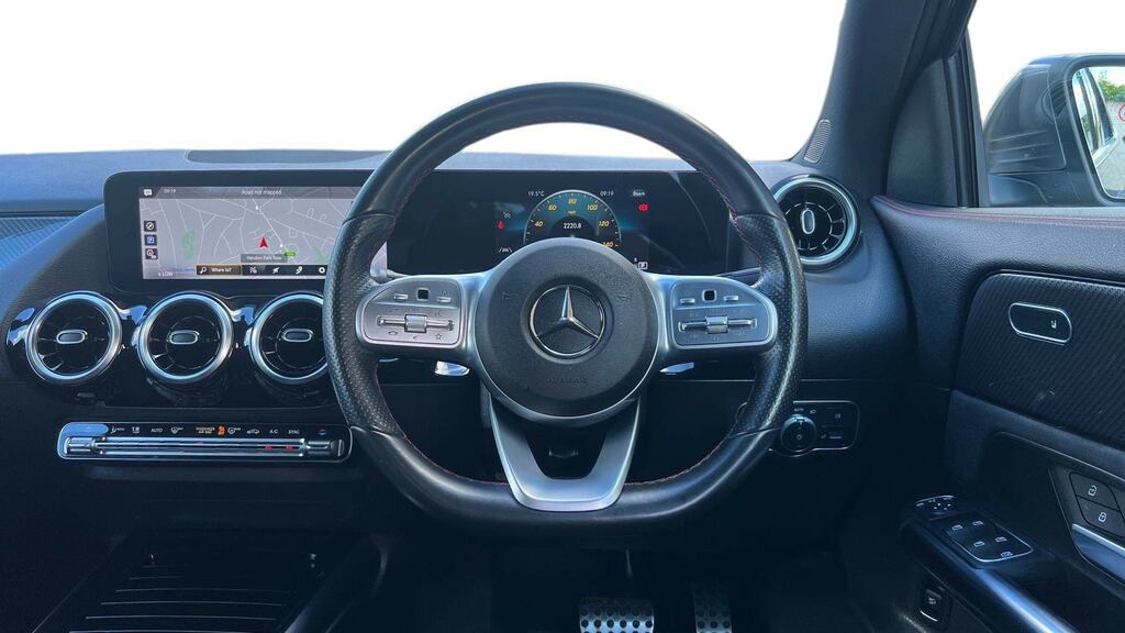 Mercedes-Benz GLA Class 1.3 Gla180 Amg Line Executive Suv 7G- Grey #9