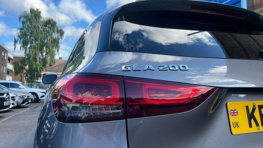 Mercedes-Benz GLA Class 1.3 Gla180 Amg Line Executive Suv 7G- Grey #19
