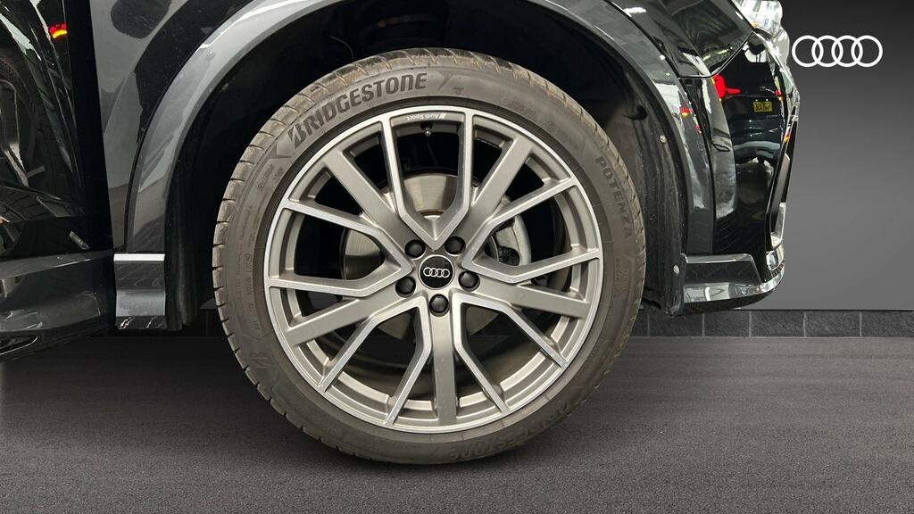 Audi Q3 35 Tfsi Black Edition S Tronic Tech Pack MT75NKZ Black #5