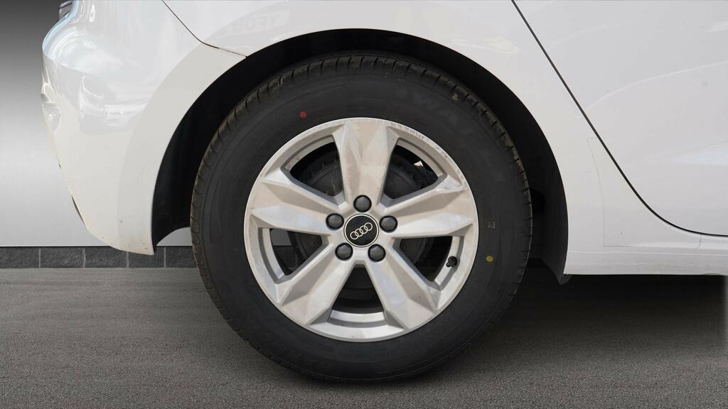 Audi A1 30 Tfsi 110 Technik CY23HFS White #5