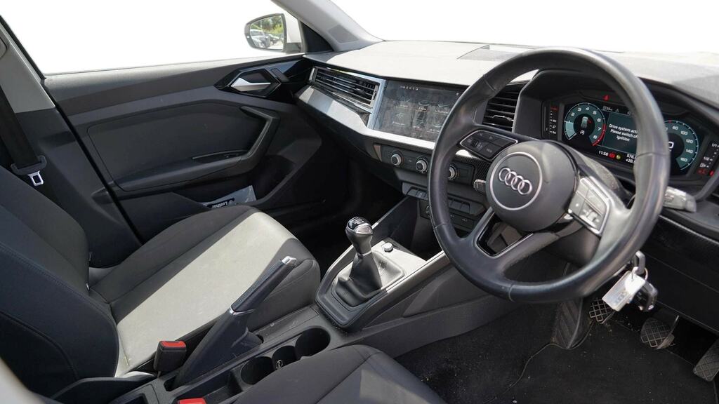 Audi A1 30 Tfsi 110 Technik CY23HFS White #6