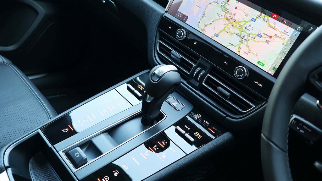 Porsche Macan 2.0T Suv Pdk 4Wd Euro 6 Ss 265 Ps Grey #10