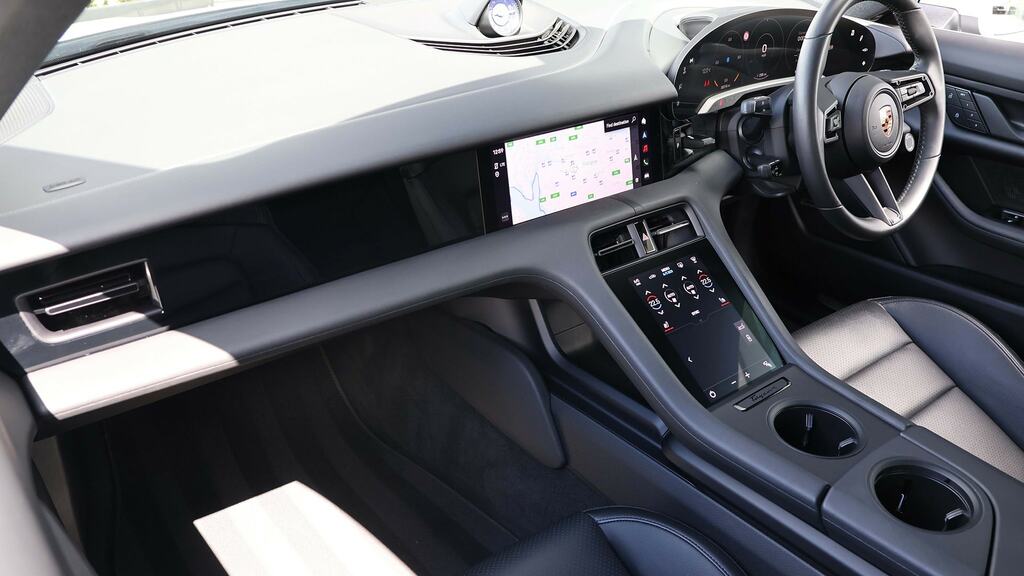 Porsche Taycan 420Kw 4S 93Kwh Silver #3