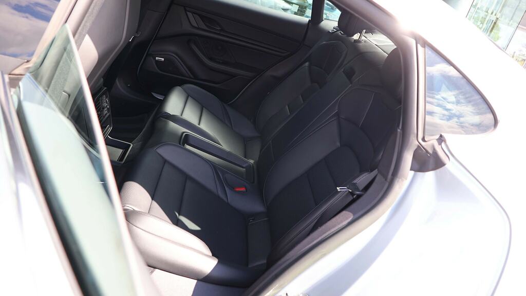 Porsche Taycan Performance Plus 93.4Kwh 4S Sport Turismo Elec Grey #15