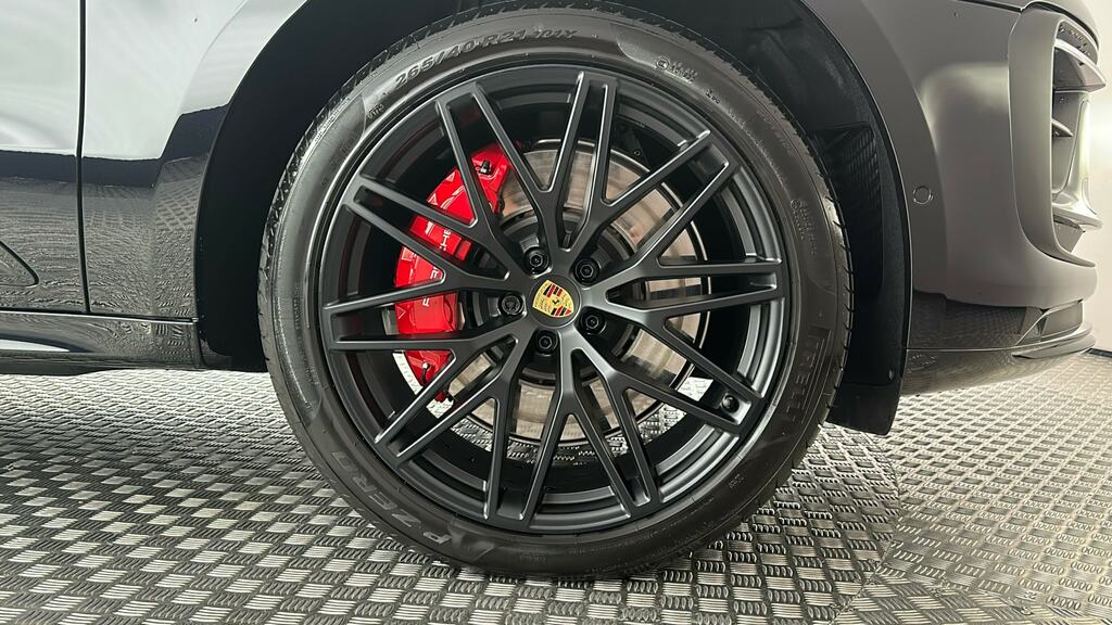 Porsche Macan Gts Pdk Black #6