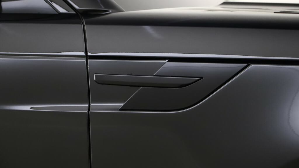Land Rover Range Rover Sport Edition Black #28