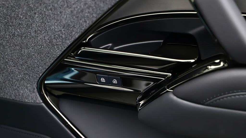 Land Rover Range Rover Sport Edition Black #22