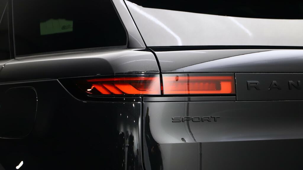 Land Rover Range Rover Sport Edition Black #18