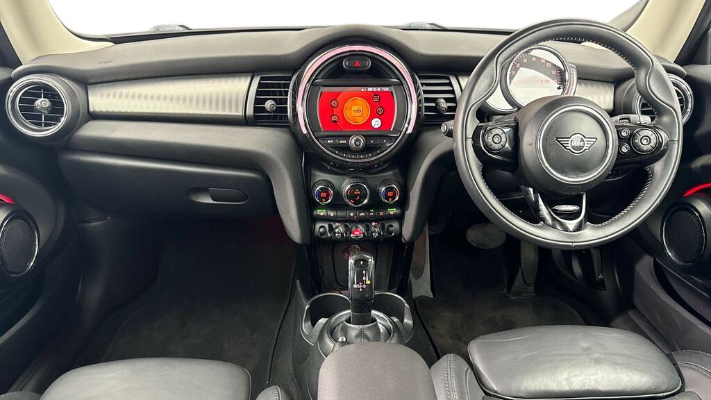 Mini Hatch 1.5 Cooper Exclusive II Comfort Pack YN20VTE Black #4
