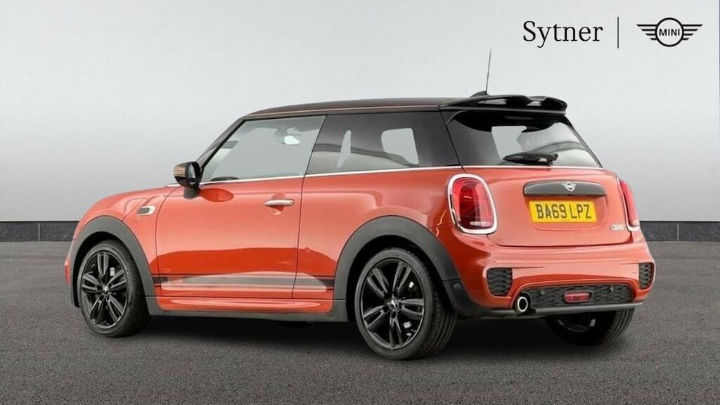 Mini Hatch 1.5 Cooper Sport II Comfortnav Pack BA69LPZ Orange #2