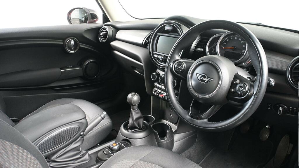 Mini Hatch 1.5 Cooper Classic II Comfort Pack FE69RYC Red #6
