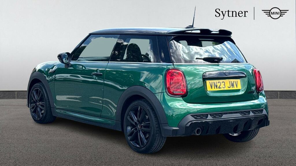 Mini Hatch 1.5 Cooper Sport Premium VN23JWV Green #2