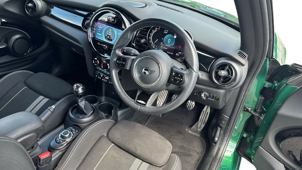 Mini Hatch 1.5 Cooper Sport Premium VN23JWV Green #6