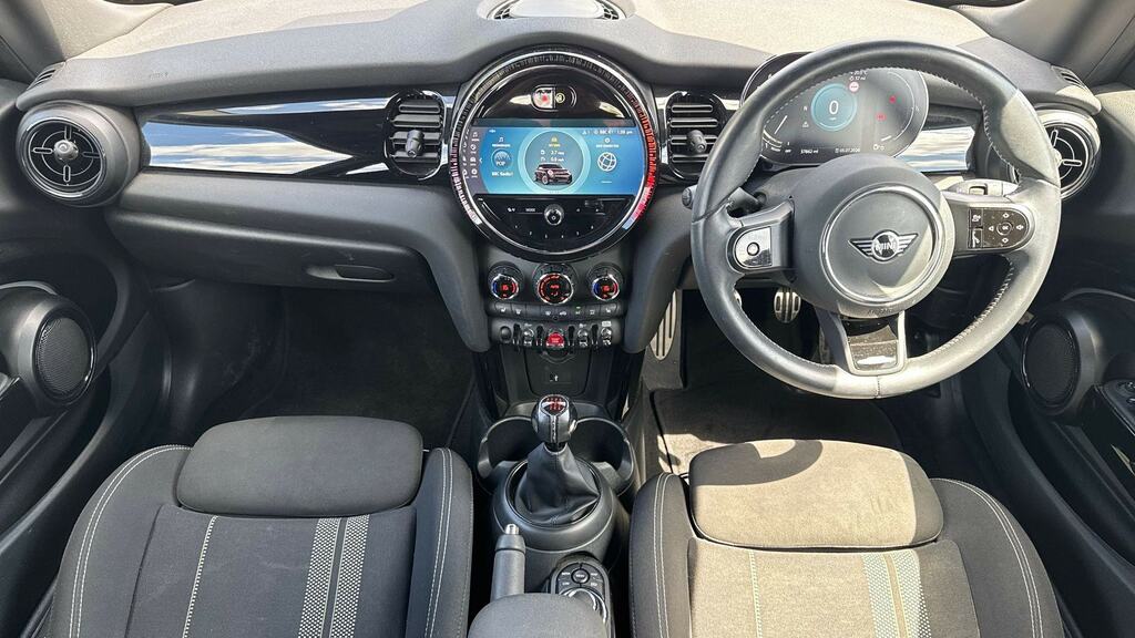 Mini Hatch 1.5 Cooper Sport Premium VN23JWV Green #4