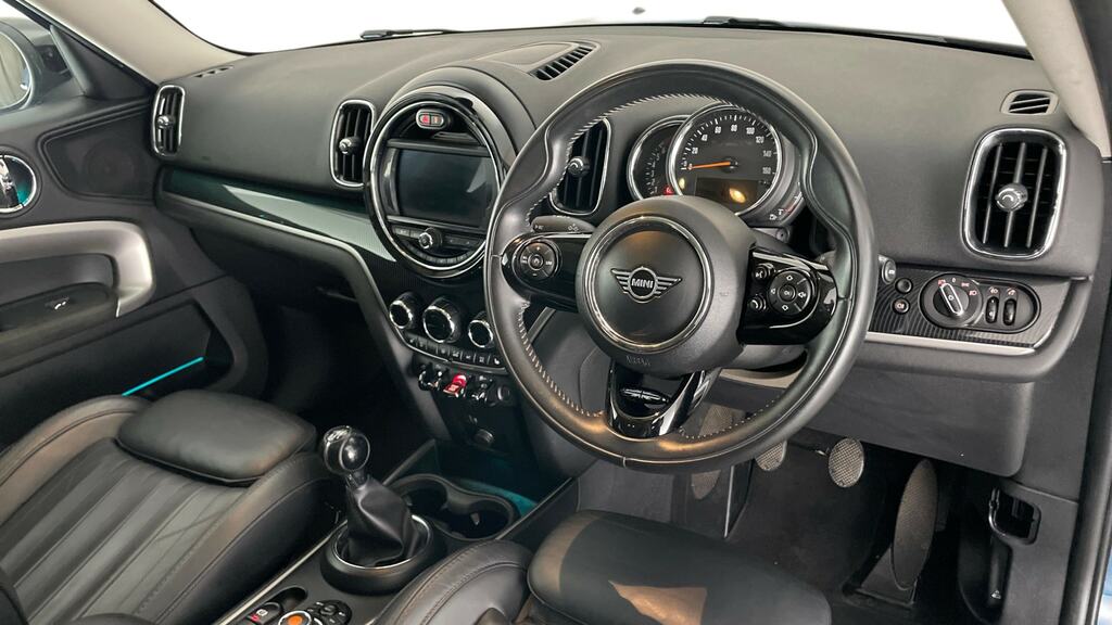 Mini Countryman 1.5 Cooper Exclusive Suv Steptronic 1 Black #9