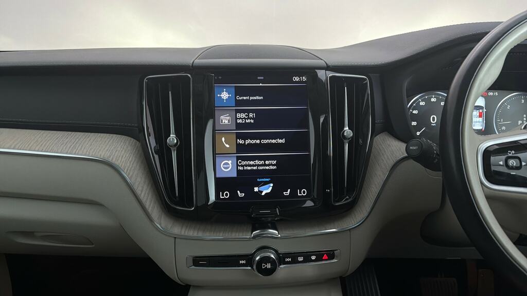 Volvo XC60 2.0 B5p 250 R Design Awd Geartronic  #7
