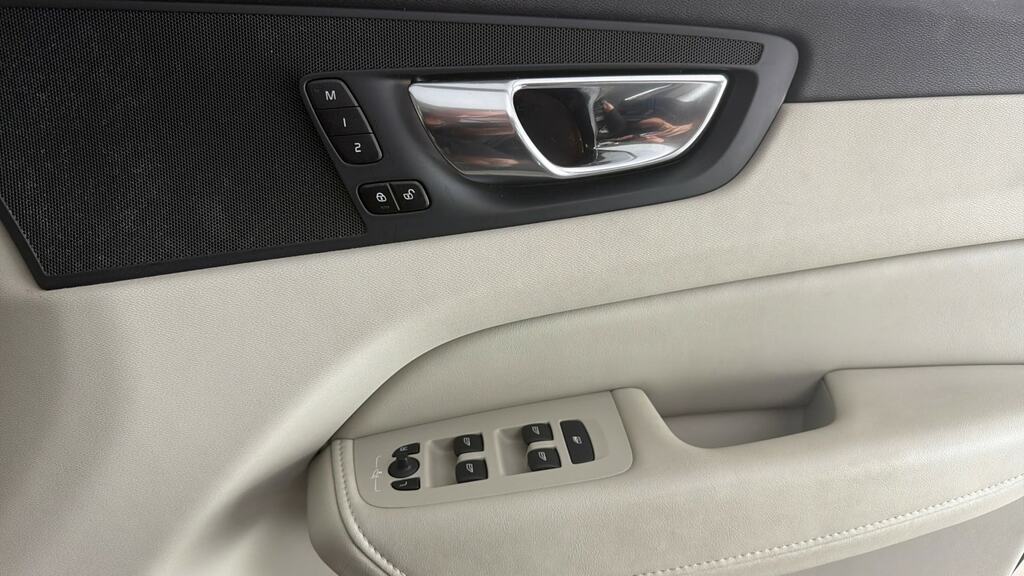 Volvo XC60 2.0 B5p 250 R Design Awd Geartronic  #21