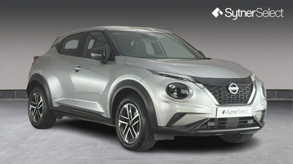 Nissan Juke 1.6 Hybrid N-connecta Silver