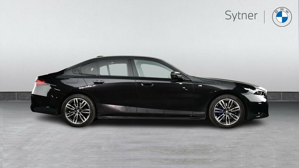 BMW 5 Series 520I M Sport Black #3