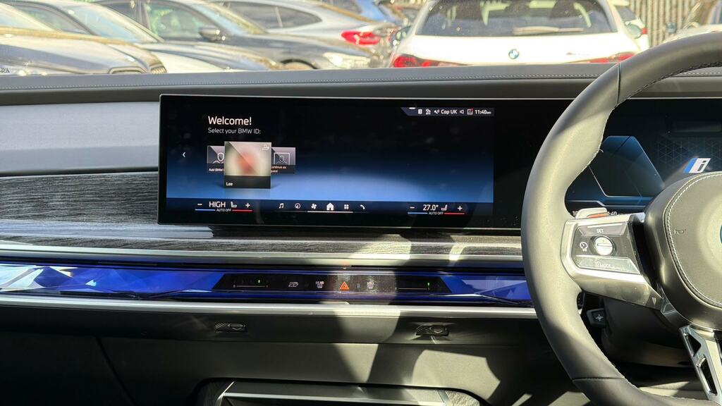BMW i7 335Kw Edrive50 M Sport 105.7Kwh Blue #8