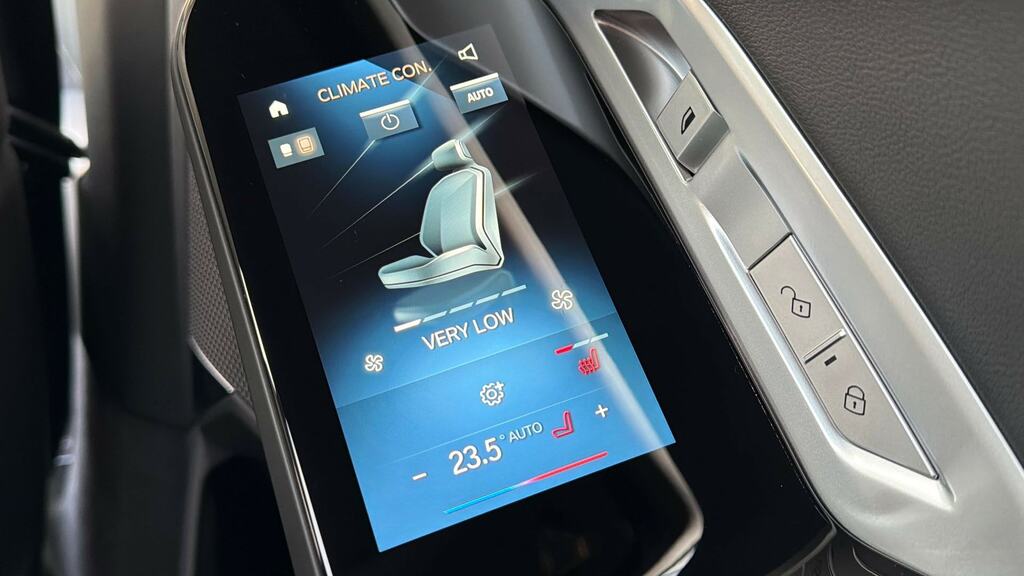 BMW i7 335Kw Edrive50 M Sport 105.7Kwh Blue #25