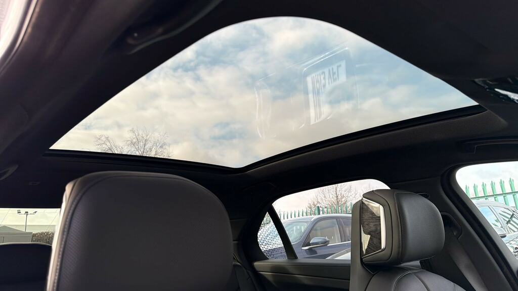 BMW i7 335Kw Edrive50 M Sport 105.7Kwh Blue #32