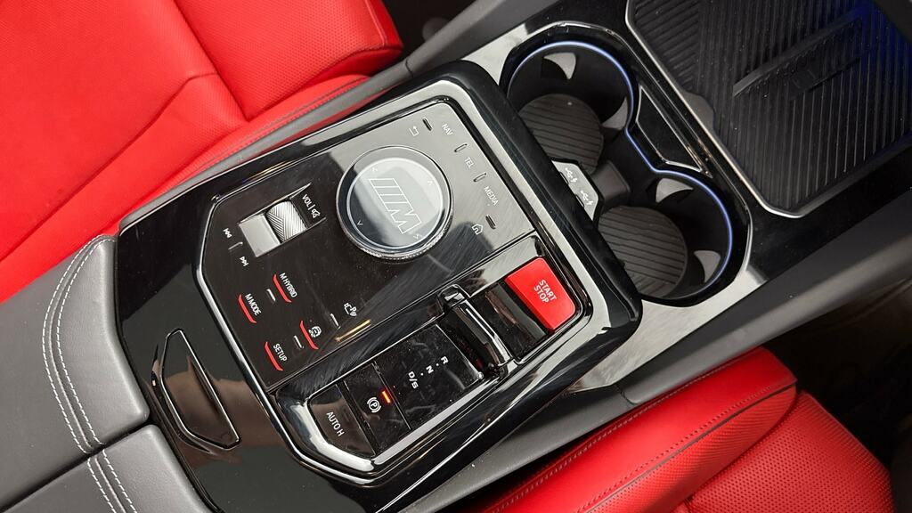 BMW M5 2025 4.4 22.1Kwh Saloon Plug-in Hybrid Blue #10