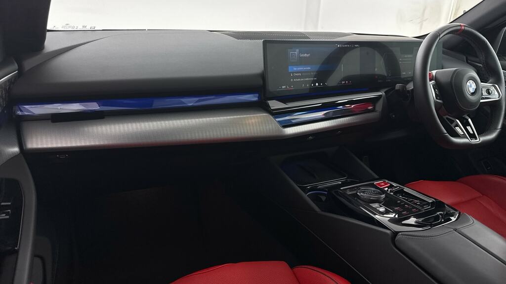 BMW M5 2025 4.4 22.1Kwh Saloon Plug-in Hybrid Blue #7