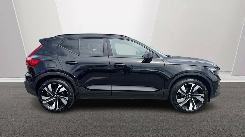 Volvo XC40 2.0 B4p Ultra Bright WG74MZE Black #3