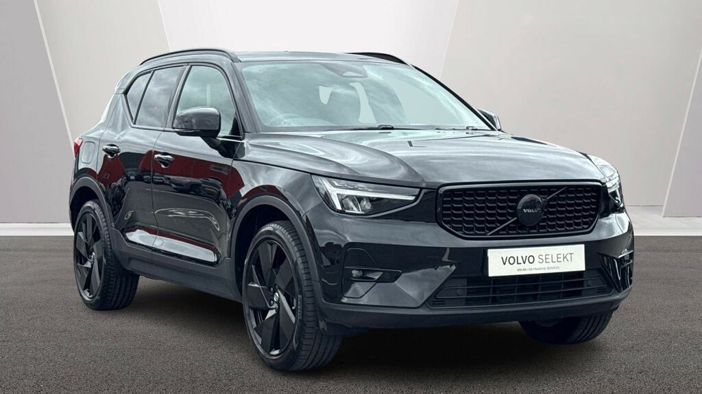 Volvo XC40 2.0 B4p Plus Black Edition Black