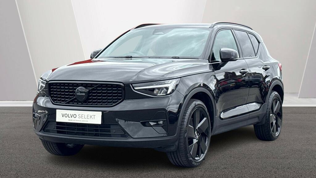 Volvo XC40 2.0 B4p Plus Black Edition YF74RVX Black #6