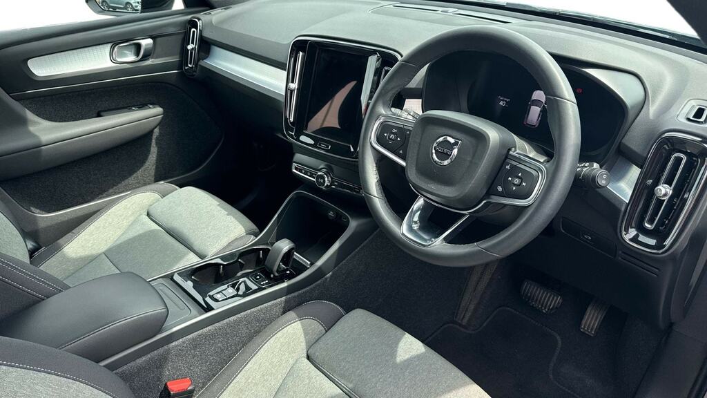 Volvo XC40 2.0 B3p Plus Dark DA23XTL Grey #5