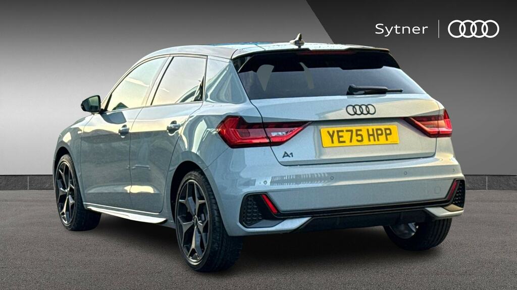 Audi A1 35 Tfsi Black Edition S Tronic YE75HPP Grey #3