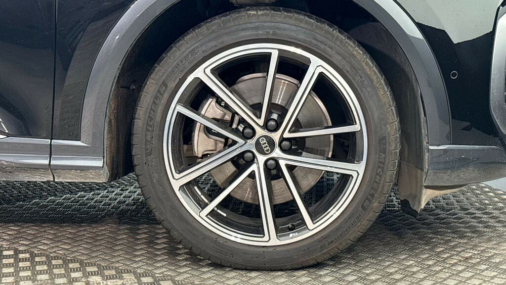 Audi Q5 2.0 Tdi Quattro Launch Edition S Tronic Black #5