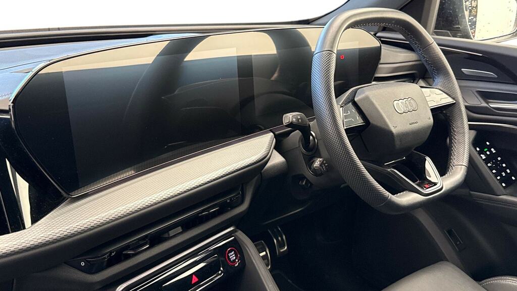 Audi Q5 2.0 Tdi Quattro Launch Edition S Tronic Black #2
