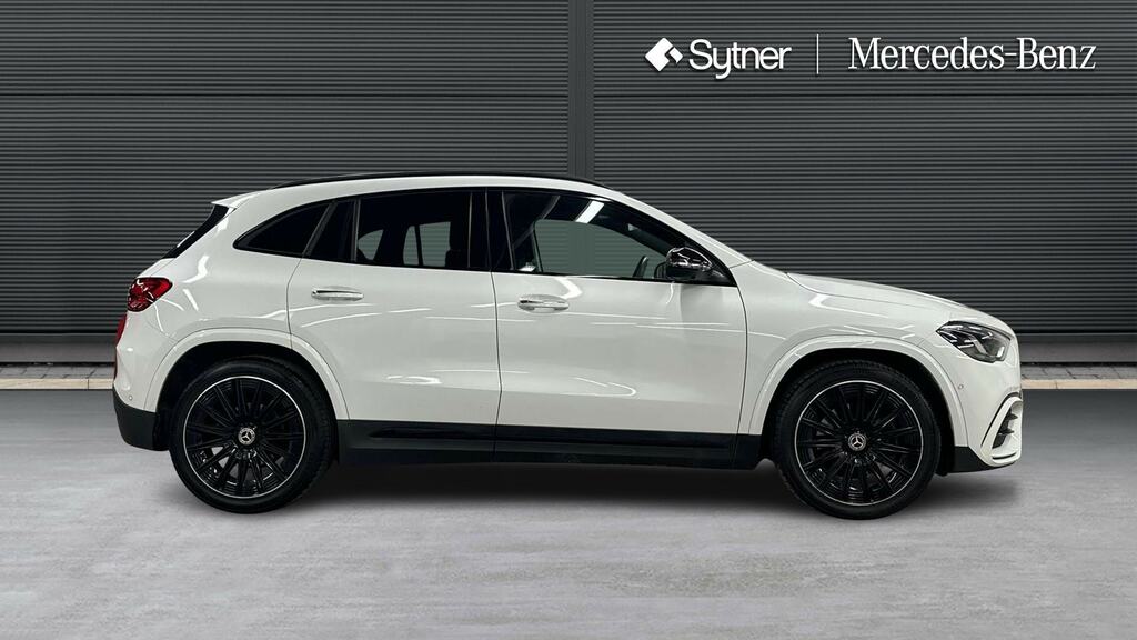 Mercedes-Benz GLA Class Gla 200 Exclusive Launch Edition LS73XUL White #4